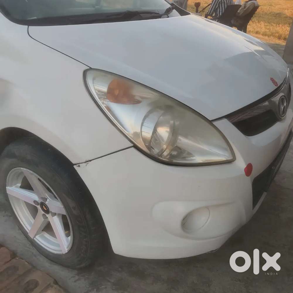 Hyundai I20 Spotz 2011 Car