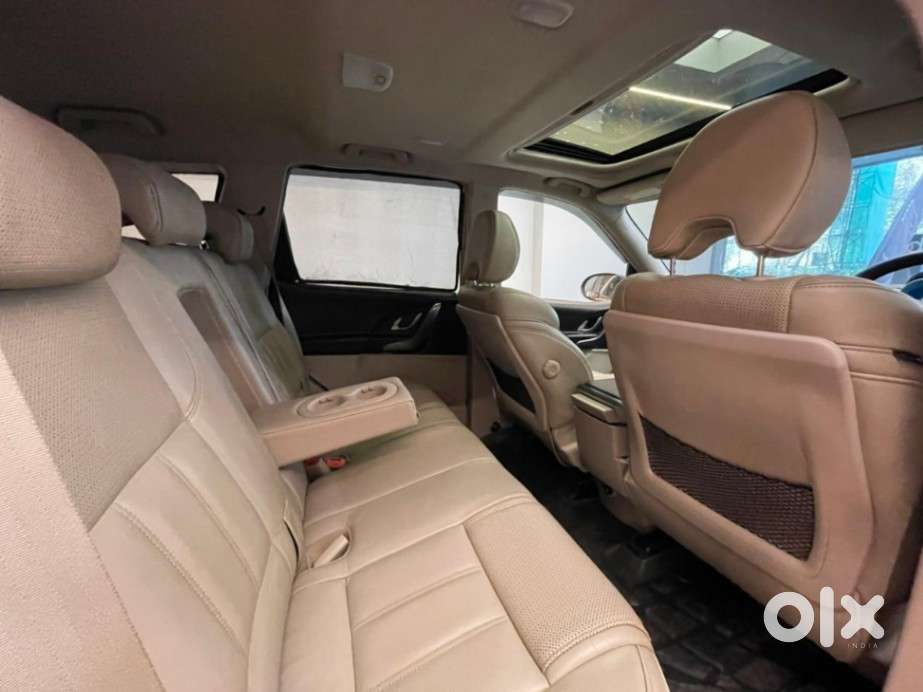 Mahindra Xuv500 At W10 Fwd, 2016, Diesel