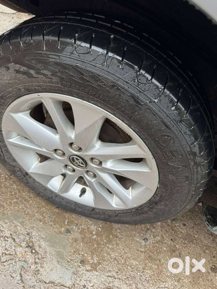 Toyota Innova Crysta 2017 Diesel Well Maintained