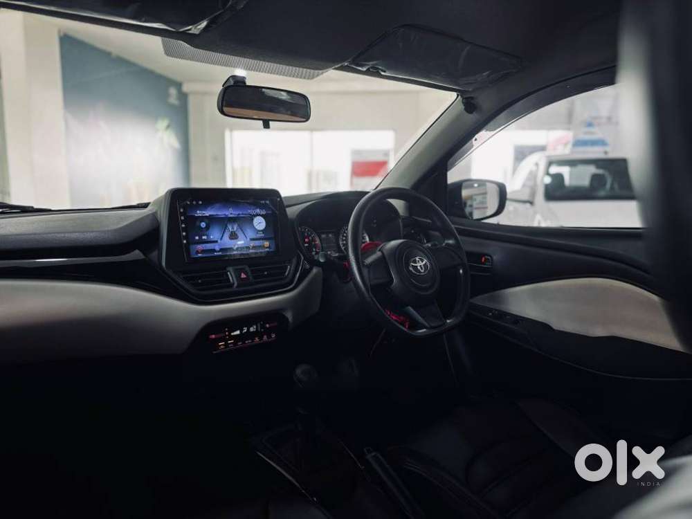 Toyota Glanza 1.2 E, 2023, Petrol