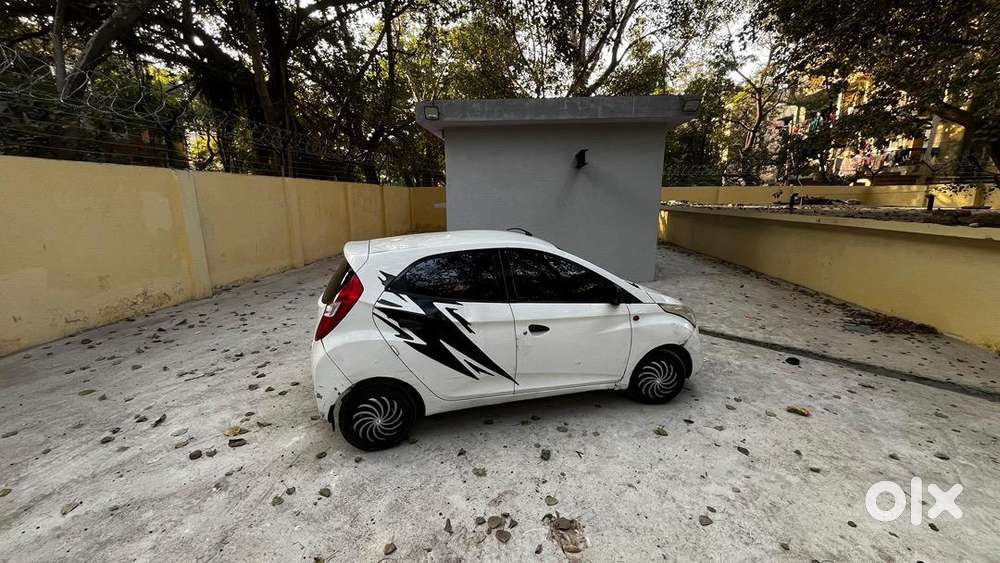 Hyundai Eon 2012 Cng & Hybrids Good Condition