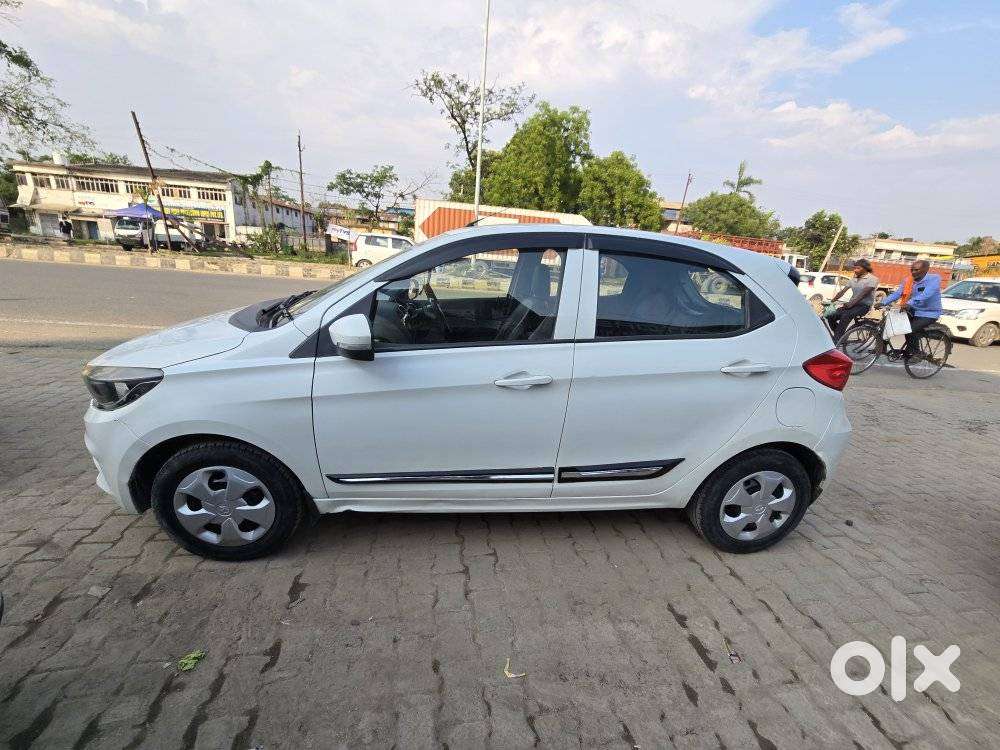 Tata Tiago 1.05 Revotorq Xm, 2020, Petrol