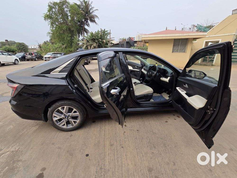 Hyundai Verna 1.5 Sx (o) Vtvt, 2024, Petrol