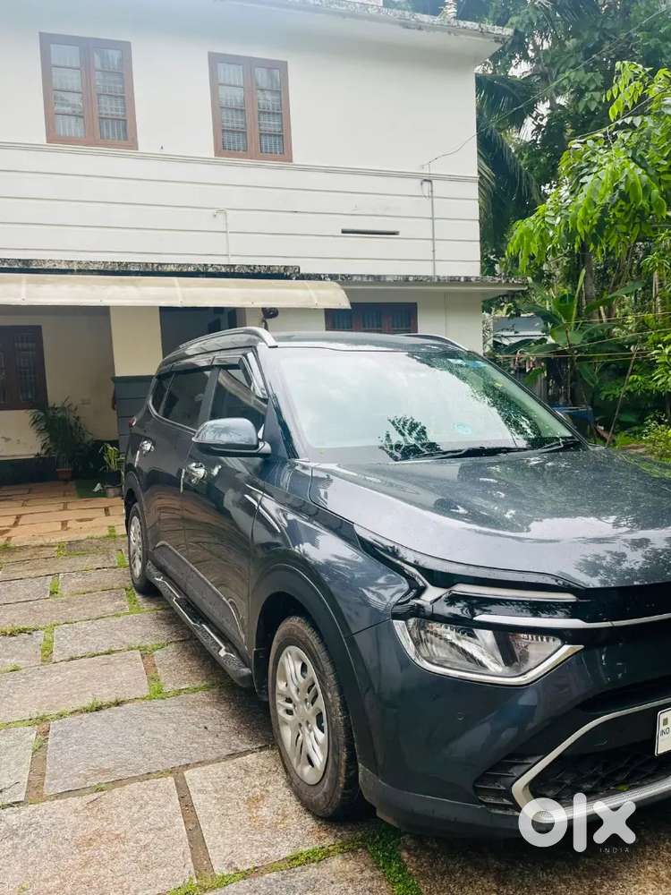 Kia Carens 2023 Petrol Good Condition