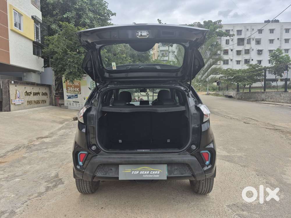 Tata Nexon Ev Xz Plus Dark Edition, 2022, Electric