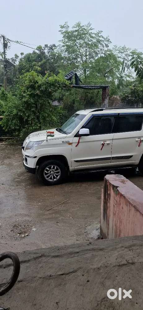 ब्लैक स्कॉर्पियो खरीदना है अगर किसी के पास ब्लैक स्कॉर्पियो हो  संपर्क