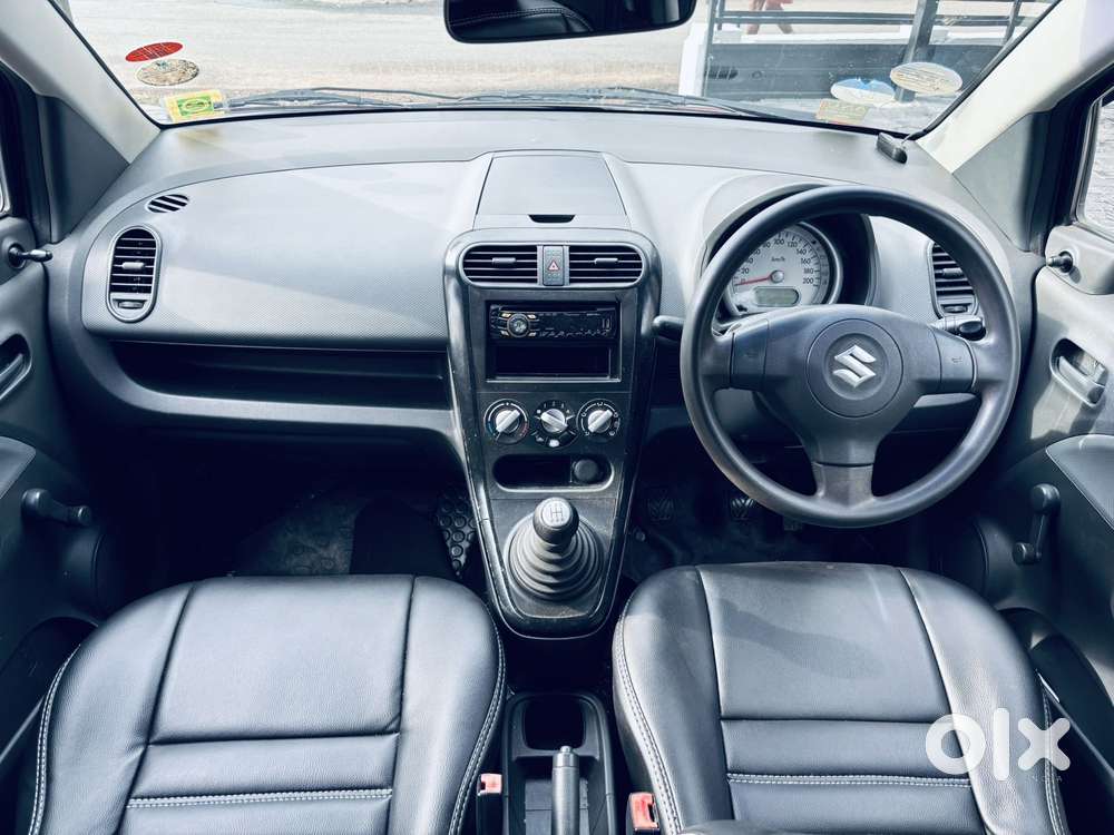 Maruti Suzuki Ritz Lxi, 2011, Petrol