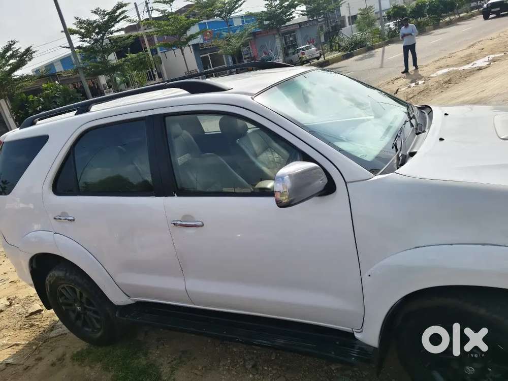 Toyota Fortuner Diesel Manual 2011