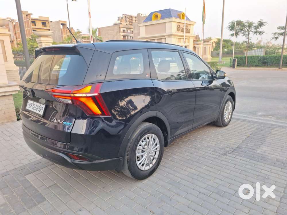 Mahindra Xuv700 2.2 Mx Diesel Mt 5 Str, 2023, Diesel