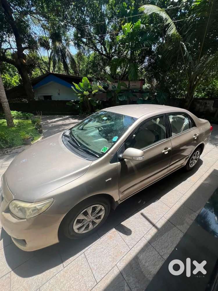 Toyota Corolla Altis 2010