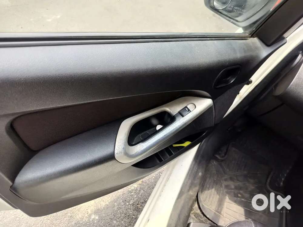 Ford Figo Petrol Zxi 2011