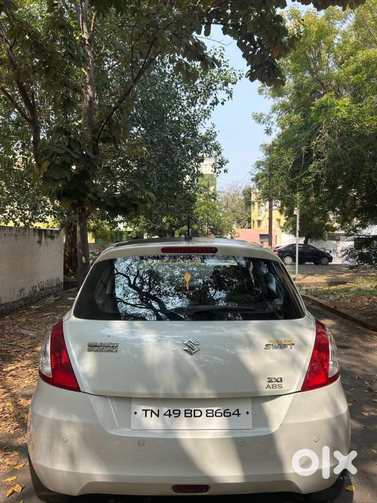 Maruti Suzuki Swift Zxi, 2015, Petrol