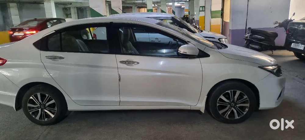 Honda City 2017 Petrol Automatic  Well Maintained.