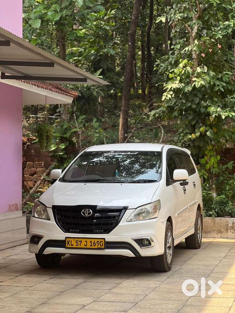 Toyota Innova 2014 Diesel Well Maintained