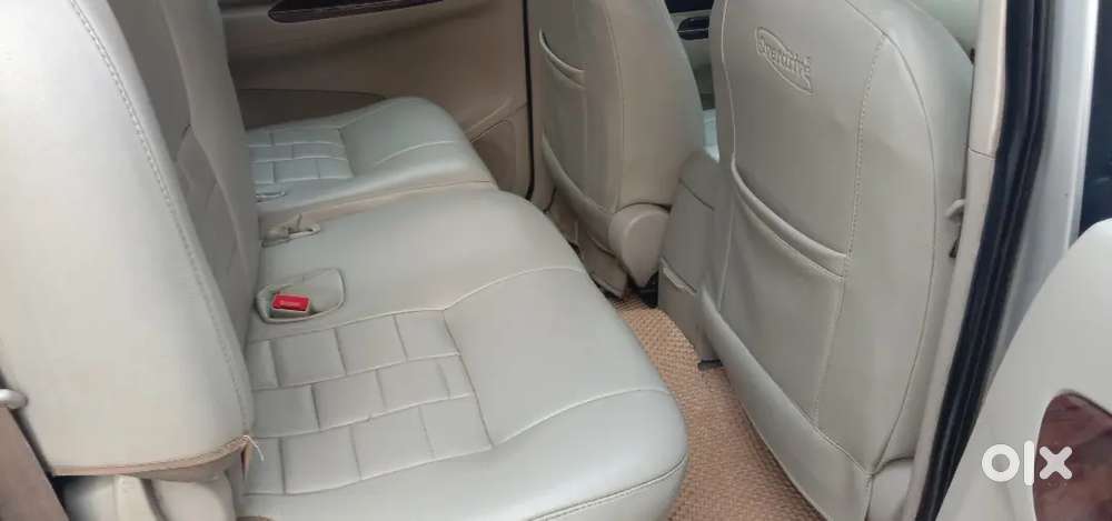 Toyota Innova 2.5 Diesel 2012 December