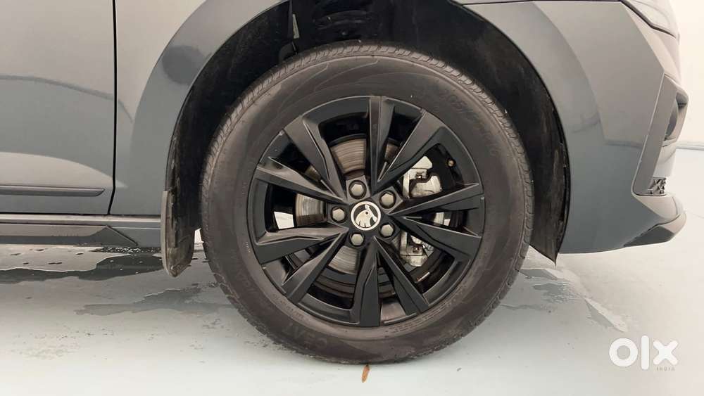 Skoda Slavia 1.0 Tsi Style At, 2026, Petrol