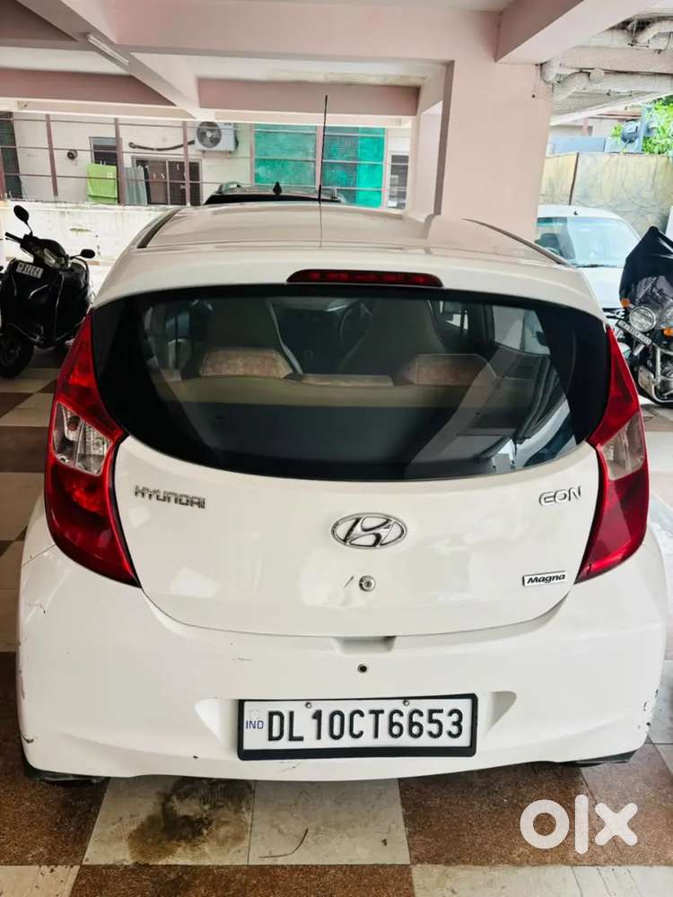 Hyundai Eon Magna 2016 Variant