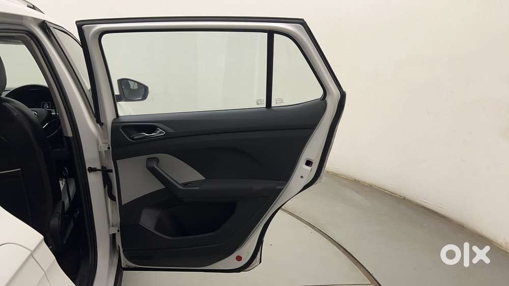 Skoda Kushaq Ambition 1.5l Tsi Mt, 2023, Petrol