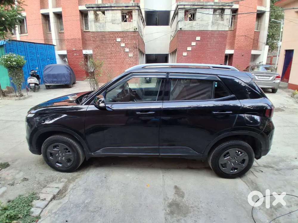 Hyundai New Venue Se Petrol Manual 2025