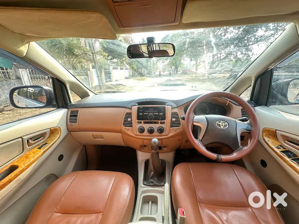 Toyota Innova 2012 Diesel Well Maintained
