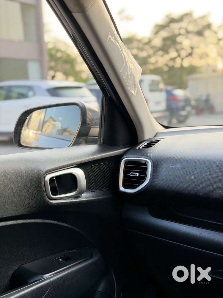 Hyundai Venue Sx Dual Tone Diesel, 2021, Diesel