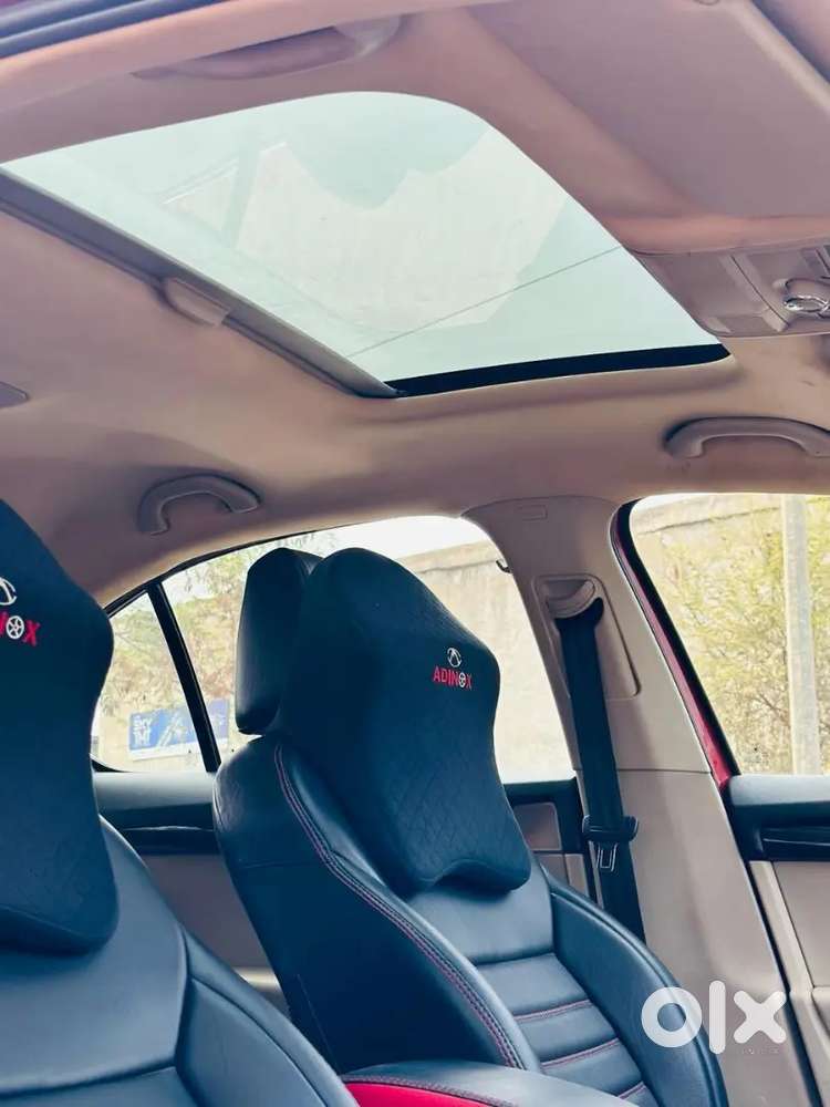 Skoda Octavia Eleganceat 2.0 Tdi Diesel Riv Red Colour
