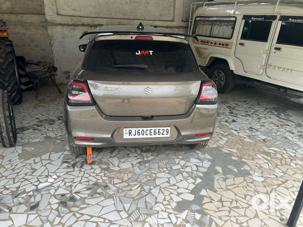 Maruti Suzuki Swift Zxi 2025
