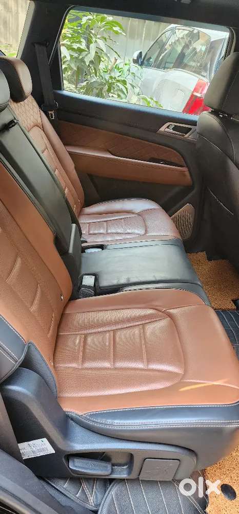 Mahindra Alturas G4 2019 Diesel 85000 Km Driven