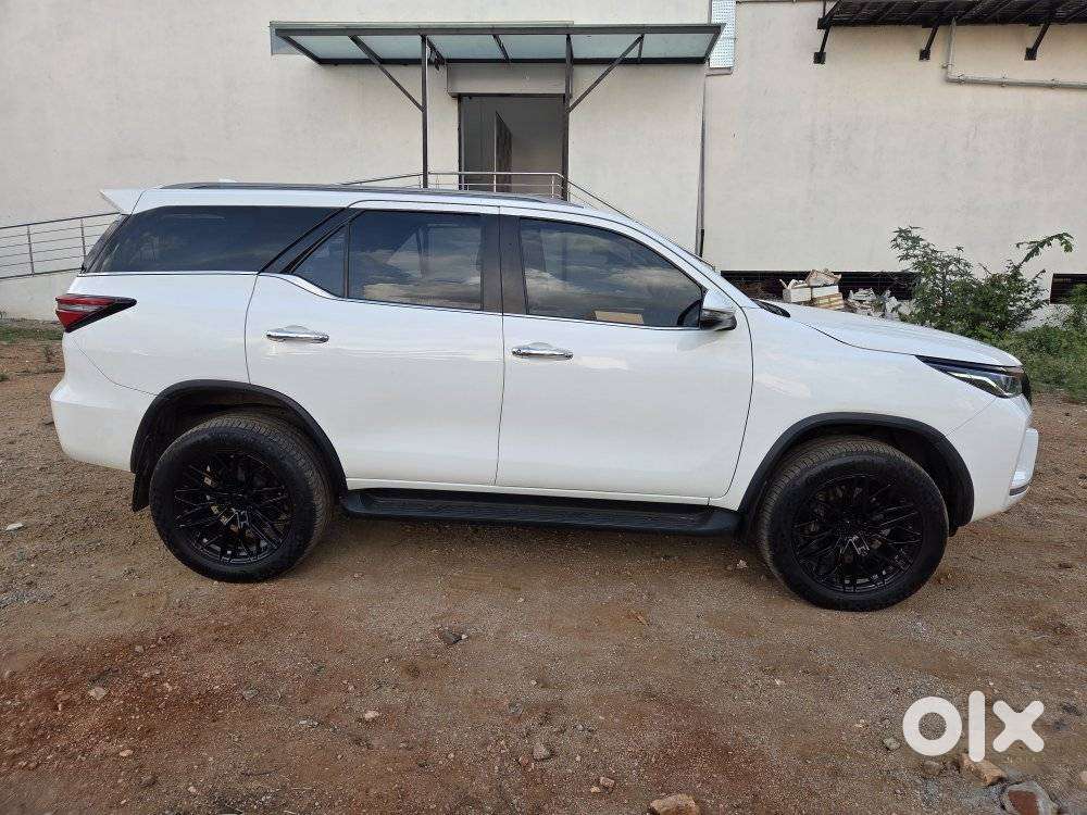 Toyota Fortuner 4x4 At 2.8 Diesel, 2023, Diesel