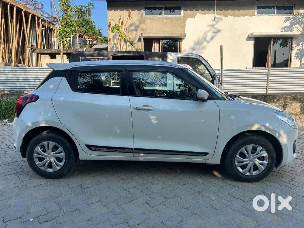 Maruti Suzuki Swift 1.2 Vxi (o), 2021, Petrol