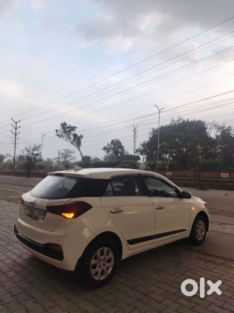 Hyundai I20 1.2 Magna Executive, 2019, Petrol
