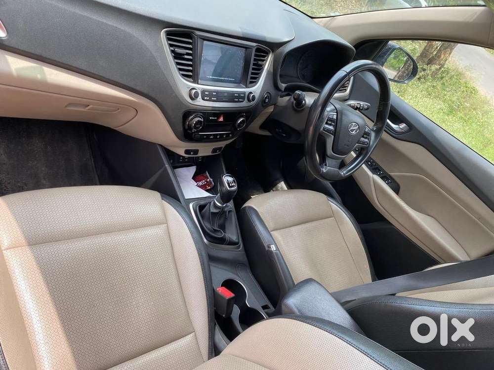Hyundai Verna Top Model Push Button Sunroof