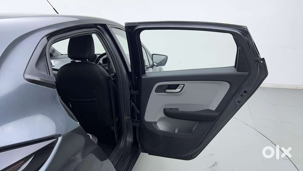 Tata Altroz Xz, 2020, Petrol