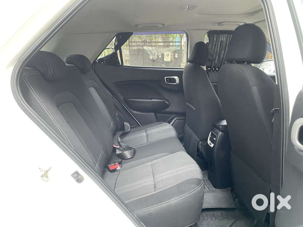 Hyundai Venue Sx (o) Mt 1.5 Diesel, 2022, Diesel