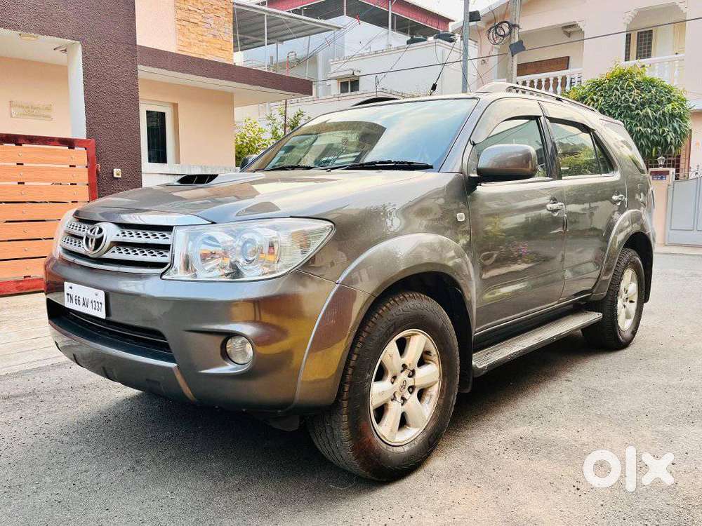 Toyota Fortuner, 2010, Diesel