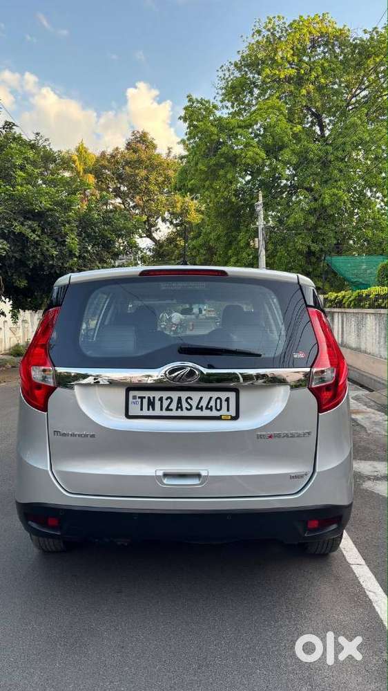 Mahindra Marazzo 1.5 M6 Plus 8 Str, 2022, Diesel