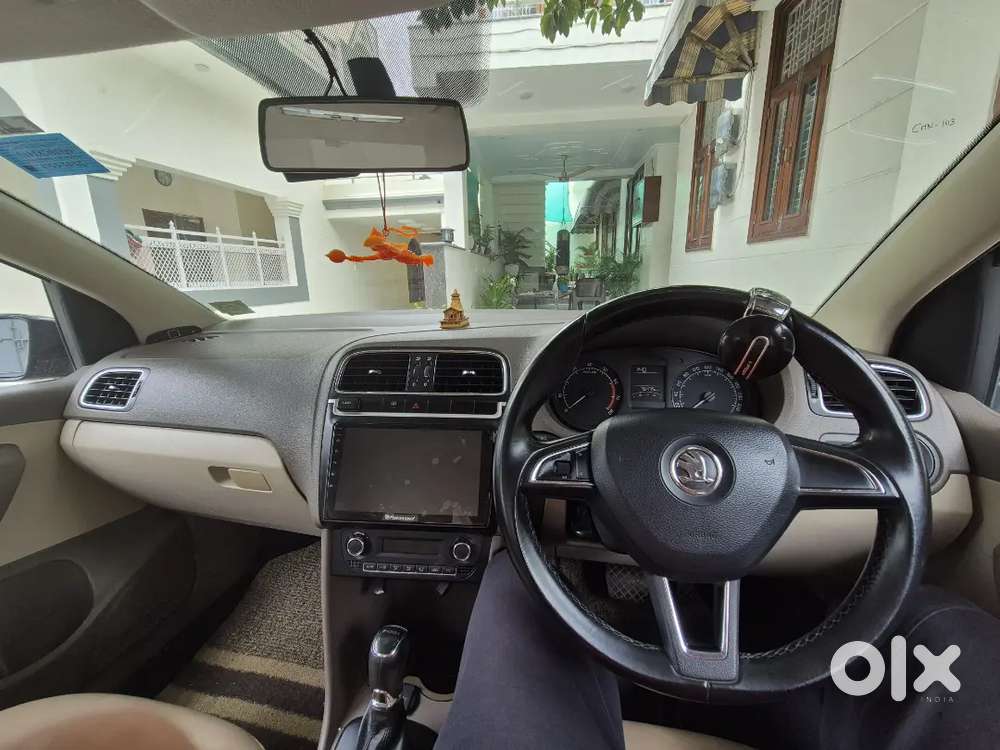 Skoda Rapid Style 2016