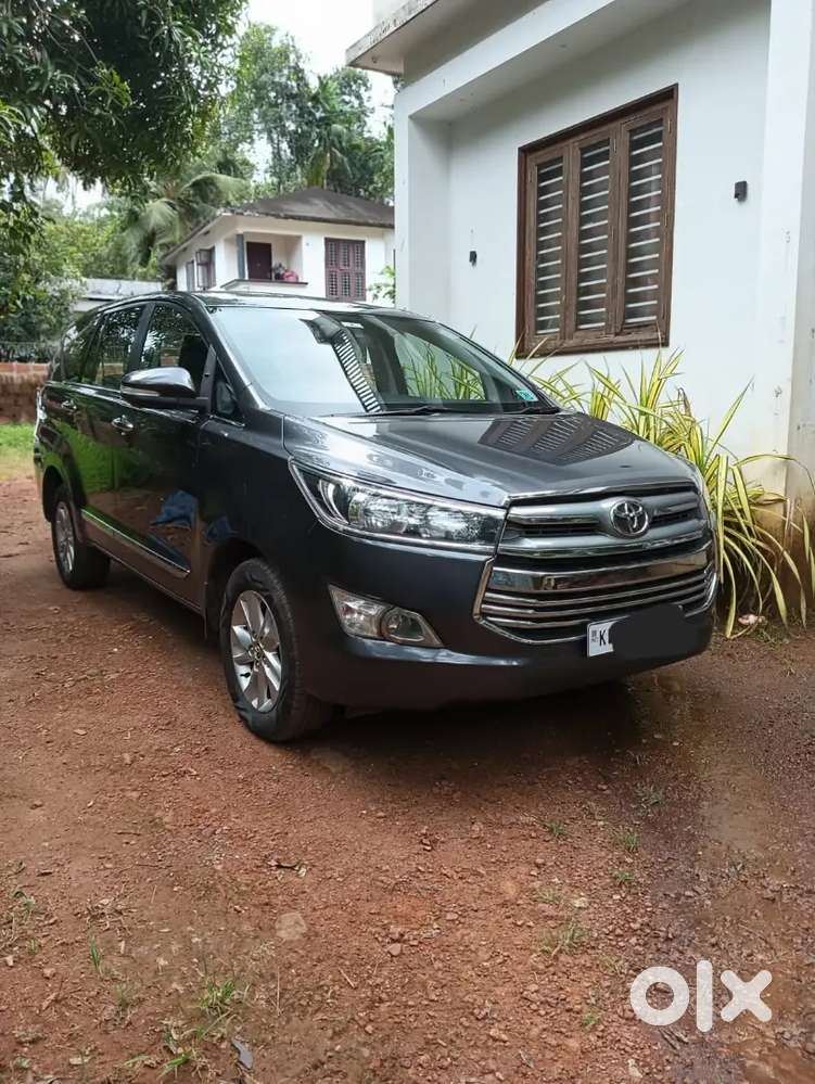 Toyota Innova Crysta 2016 Diesel 140000 Km Driven