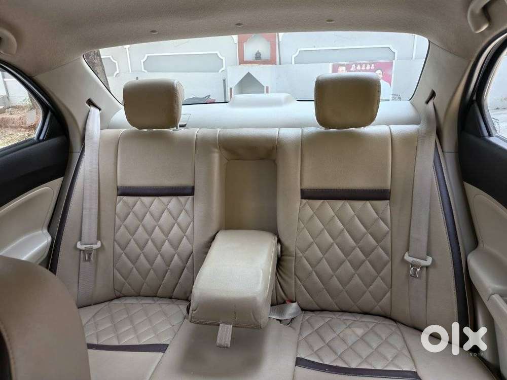 Maruti Suzuki Dzire 1.2 Vxi Amt, 2023, Petrol