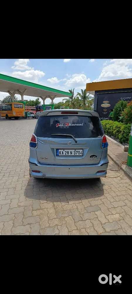 Maruti Suzuki Ertiga Zdi 2012
