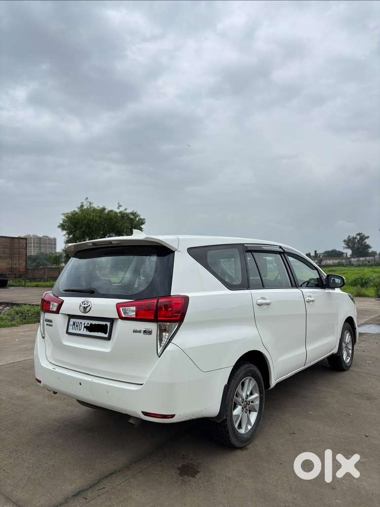 Toyota Innova Crysta 2.4 G Mt 8s, 2017, Diesel