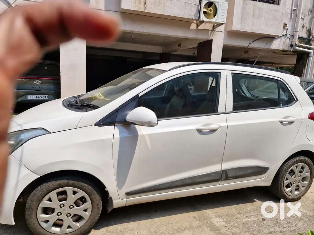 Hyundai Grand I10 2015 Petrol 40215 Km Driven