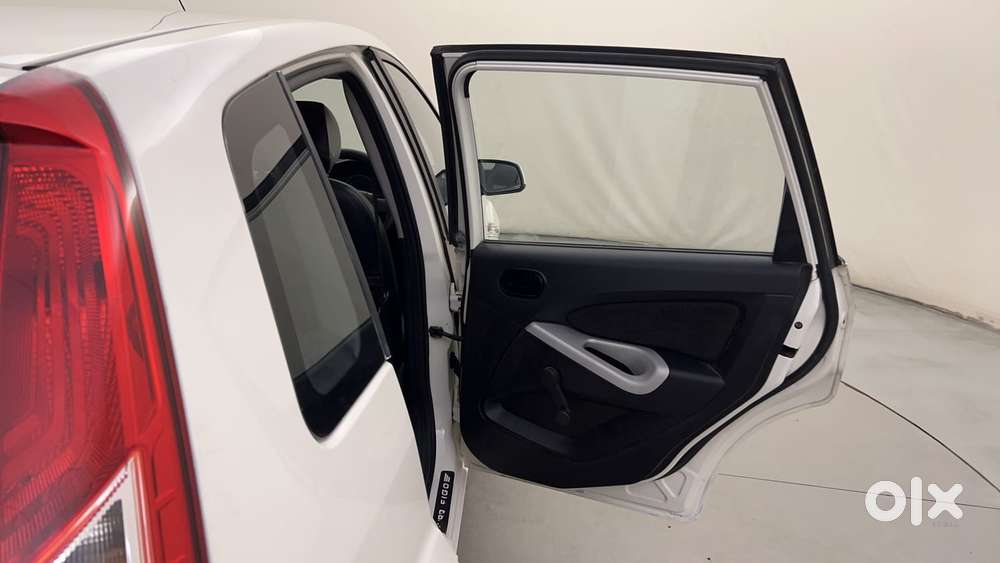 Ford Figo 2010-2012 Petrol Zxi, 2013, Petrol