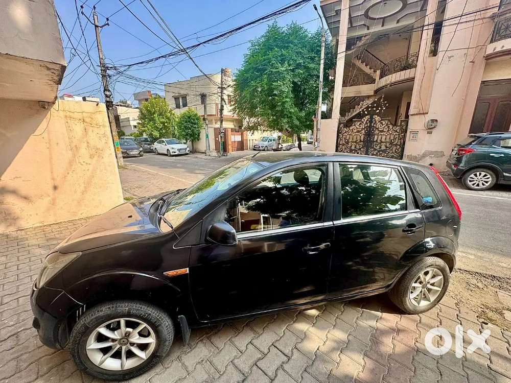 Ford Figo 2012 Diesel 180000 Km Driven