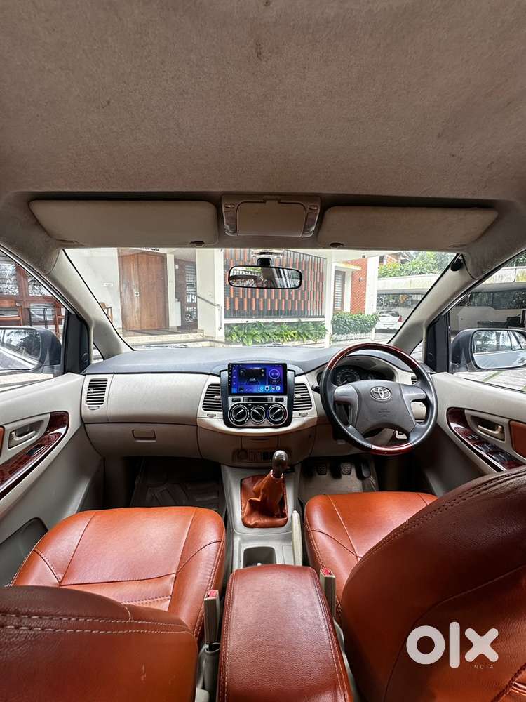Toyota Innova Diesel 2011 Car
