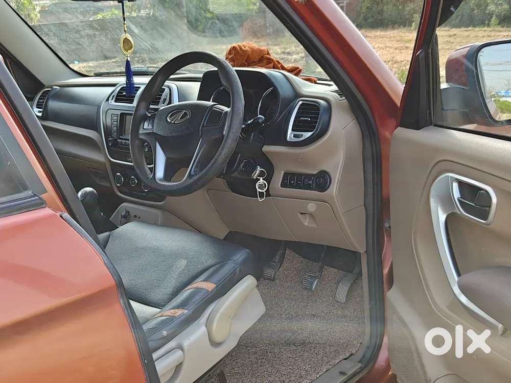 Mahindra Tuv 300 2016 Diesel 162887 Km Driven