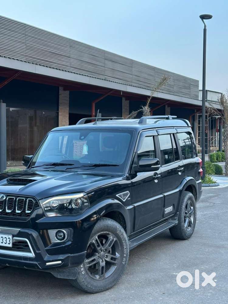 Mahindra Scorpio Classic 2021