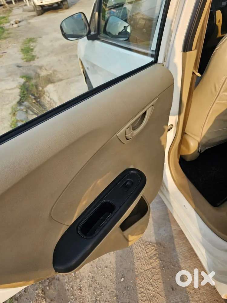 Honda Amaze 1.5 Mt 2016 Diesel 1st Owner