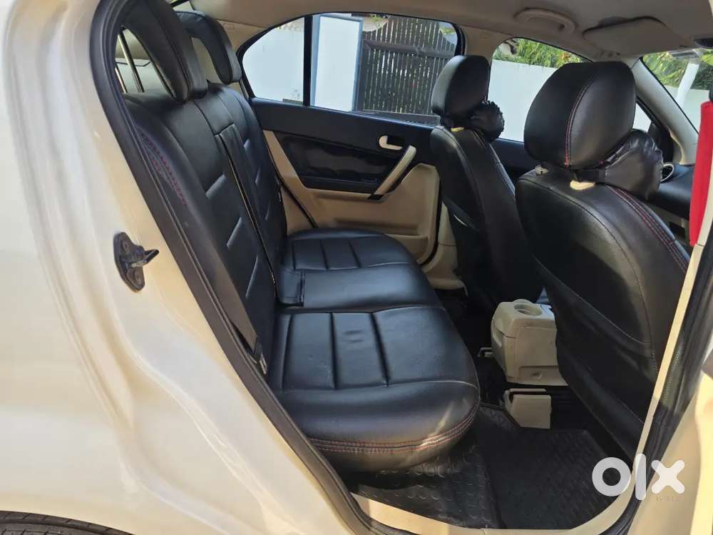 Ford Fiesta 2010 Petrol 92000 Km Driven