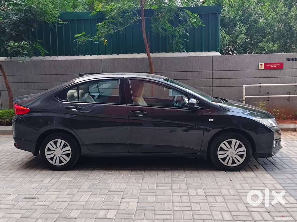 Honda City V At, 2015, Petrol